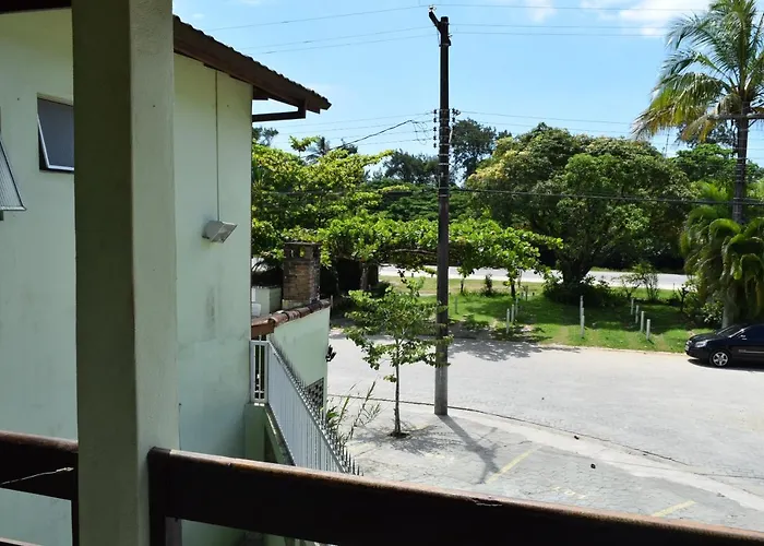 Praia De Maranduba - Em Frente Ao Mar - Apto Duplo Para Ate 12 Pessoas - Internet Fibra - Churrasqueira Privativa Ubatuba